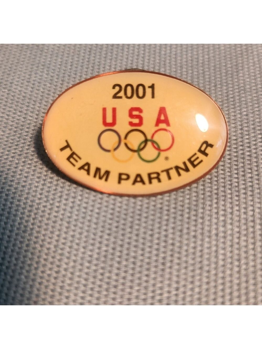 2001 USA Olympics Team Partner Oval Gold Tone Pin 1-1/8"